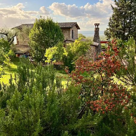 Willa Casale Delle Querce In Umbria With Pool *